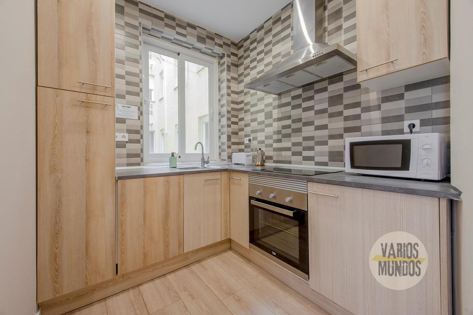Agradable Piso De 3hab En El Rastro-centro De Apartament